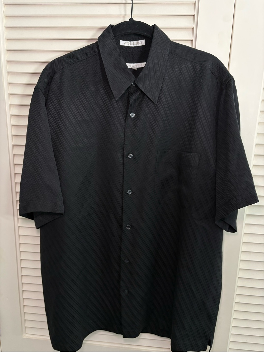 Perry Ellis 100% Silk Black Textured Button Up Shirt Men’s Size L Short Sleeve